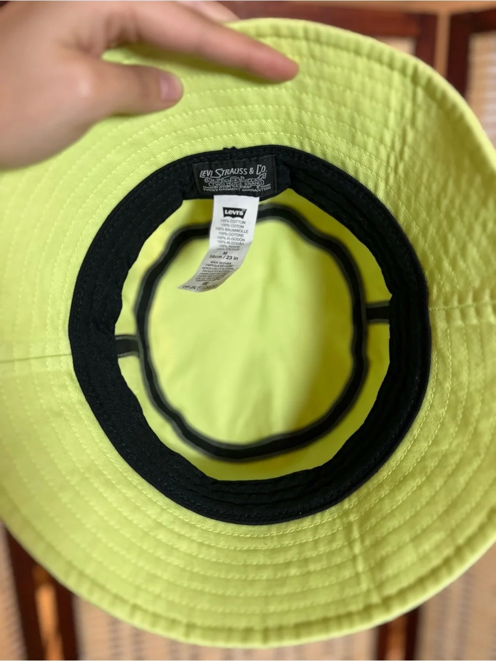 Levi’s Lime Green Bucket Hat Size M 🍋‍🟩